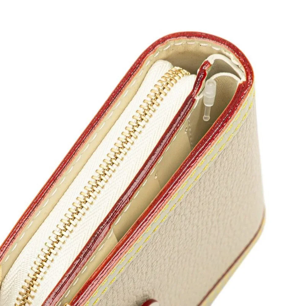 Louis Vuitton Suhali Compact Zippy Wallet M91831